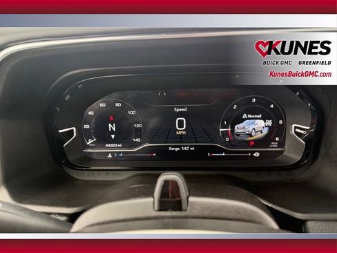 Used 2024 GMC Yukon Denali w/ Advanced Technology Package AWD/4WD image 22