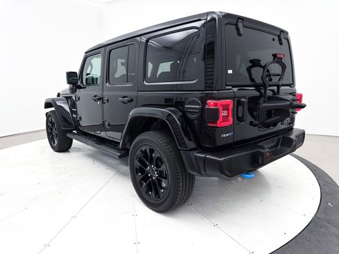 Used 2023 Jeep Wrangler Unlimited Sahara w/ Cold Weather Group image 18