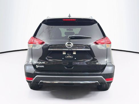 Used 2018 Nissan Rogue SV AWD/4WD image 10