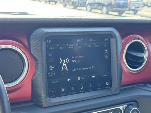 Used 2023 Jeep Gladiator Rubicon w/ LED Lighting Group image 18
