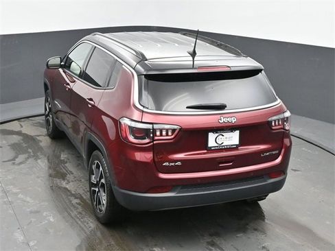 Used 2022 Jeep Compass Limited image 41