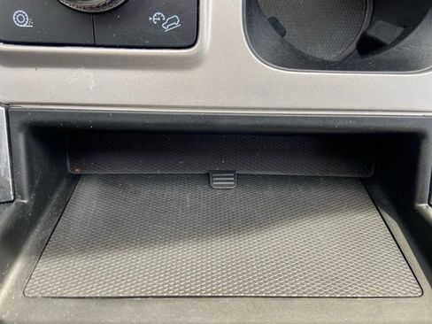 Used 2021 Ford Explorer XLT w/ Equipment Group 202A image 19