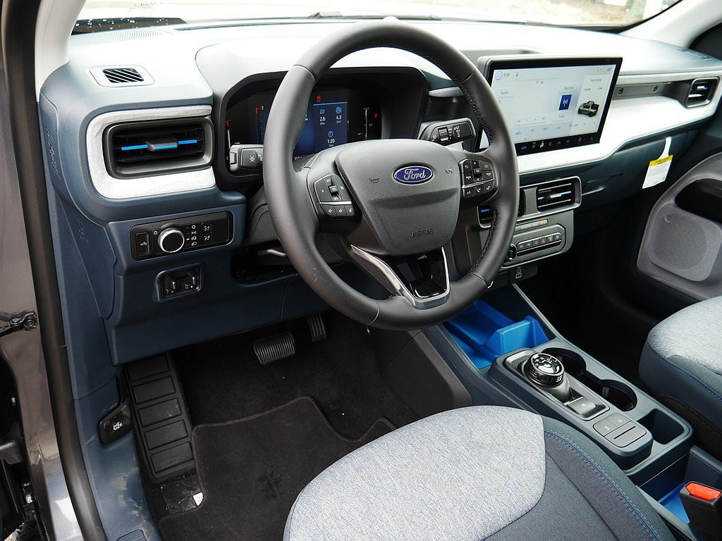 New 2026 Ford Maverick XLT w/ XLT Luxury Package AWD/4WD image 11