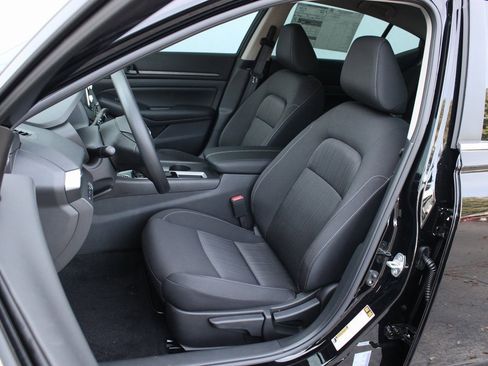 New 2025 Nissan Altima 2.5 S image 15