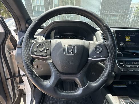 Used 2023 Honda Passport EX-L image 13