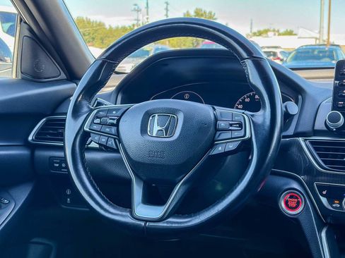 Used 2021 Honda Accord Sport image 14