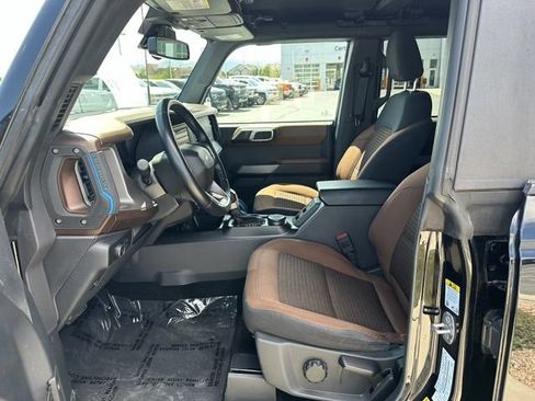 Used 2022 Ford Bronco Outer Banks AWD/4WD image 16