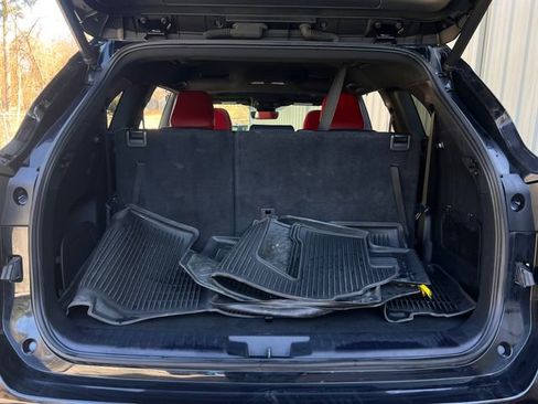 Used 2022 Toyota Highlander XSE image 31