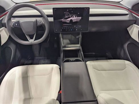 Used 2026 Tesla Model Y Long Range AWD/4WD image 19