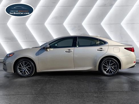 Used 2017 Lexus ES 350 image 2