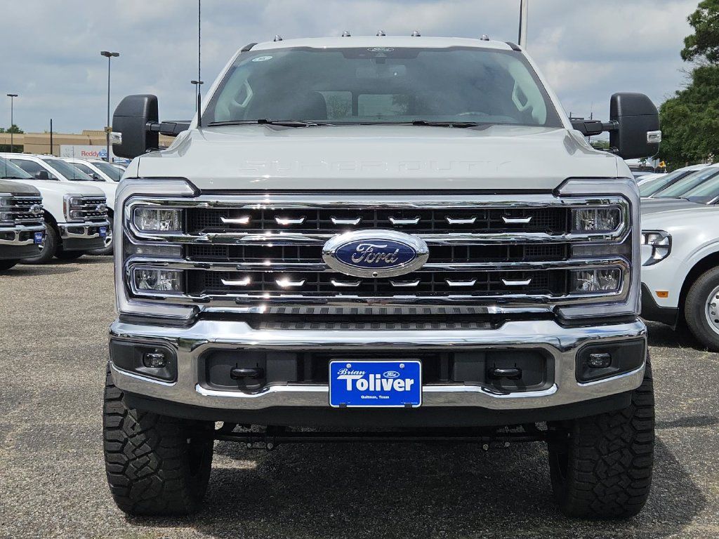 New 2026 Ford F250 XLT w/ XLT Premium Package AWD/4WD image 2