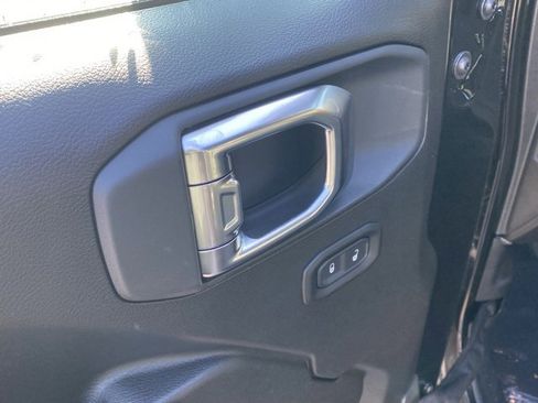 New 2026 Jeep Gladiator Sport image 13