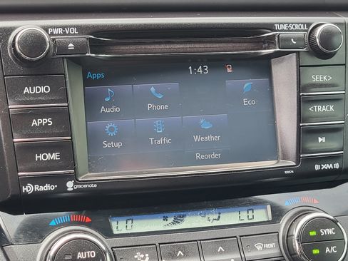 Used 2016 Toyota RAV4 SE AWD/4WD image 15