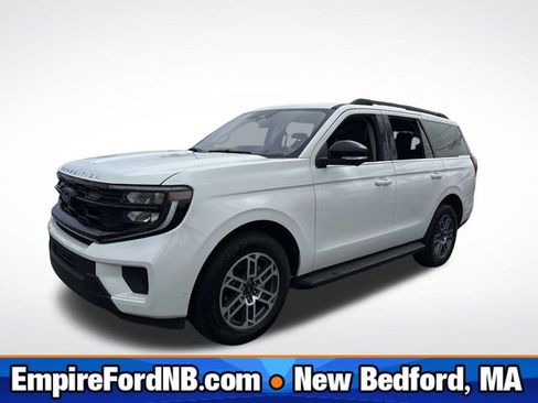 Used 2025 Ford Expedition Active AWD/4WD image 1