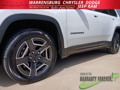 New 2026 Jeep Cherokee Limited AWD/4WD image 30