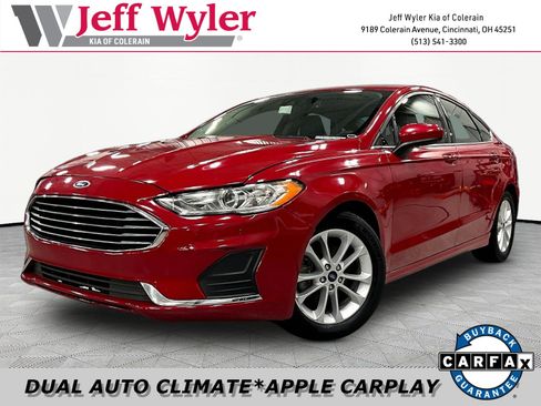 Used 2020 Ford Fusion SE FWD image 1