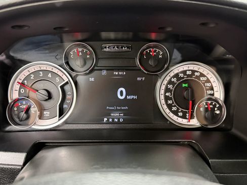 Used 2018 RAM 1500 Laramie w/ Convenience Group AWD/4WD image 20