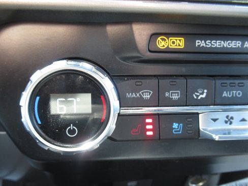 Used 2022 Ford F350 Lariat w/ Tremor Off-Road Package image 30