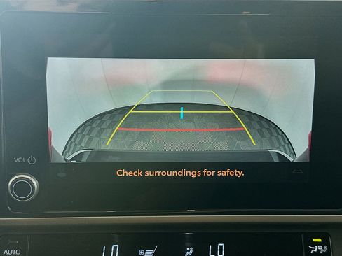 Used 2025 Toyota Camry LE image 23