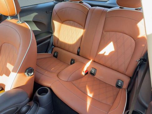 Certified 2023 MINI Cooper 2-Door Hardtop w/ Signature Upholstery Package image 25