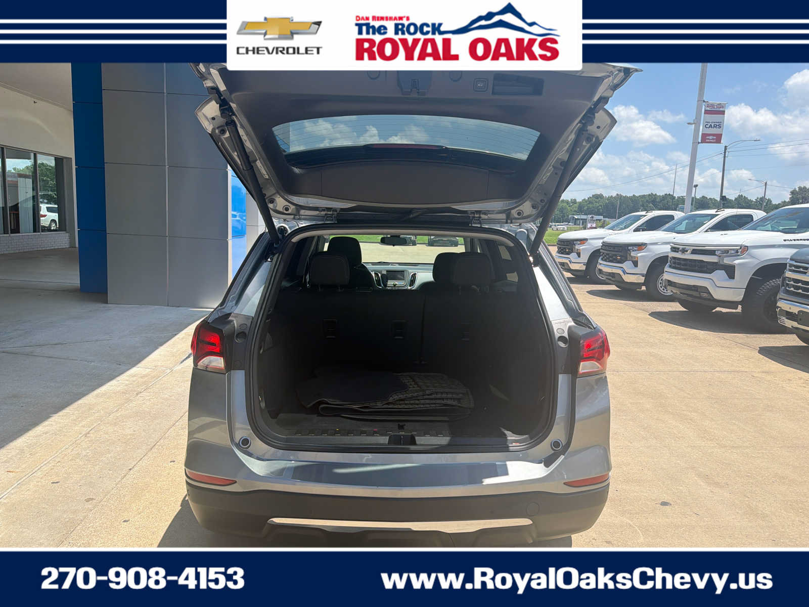 Used 2023 Chevrolet Equinox LT w/ Driver Convenience Package AWD/4WD image 5