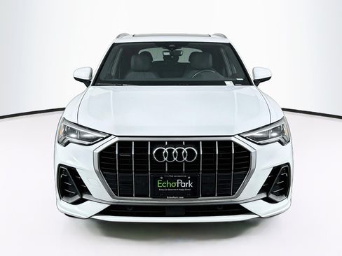 Used 2025 Audi Q3 2.0T Premium AWD/4WD image 2