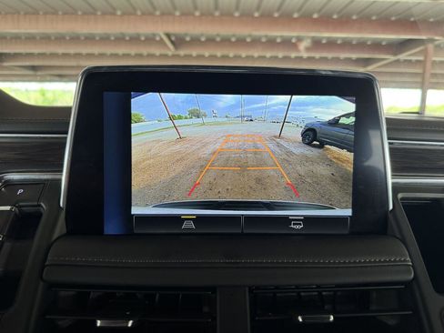 Used 2024 Chevrolet Suburban LT image 13