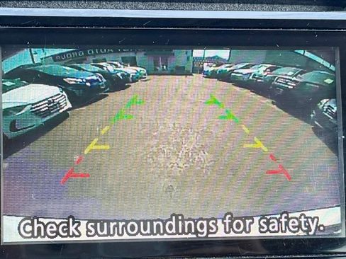 Used 2017 Nissan Rogue SV image 22