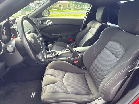 Used 2014 Nissan 370Z Coupe w/ Sport Package RWD image 10
