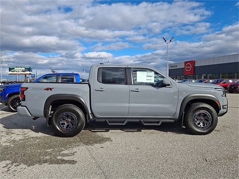 New 2026 Nissan Frontier PRO-4X w/ Pro-4x Convenience Package image 32