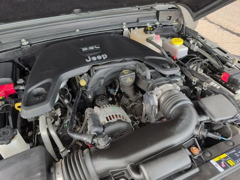 Used 2020 Jeep Wrangler Unlimited Sport AWD/4WD image 24