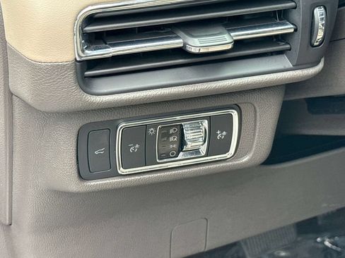 Certified 2022 Lincoln Corsair FWD image 30