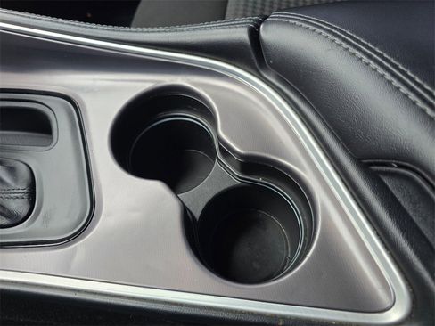 Used 2020 Dodge Challenger SXT image 24
