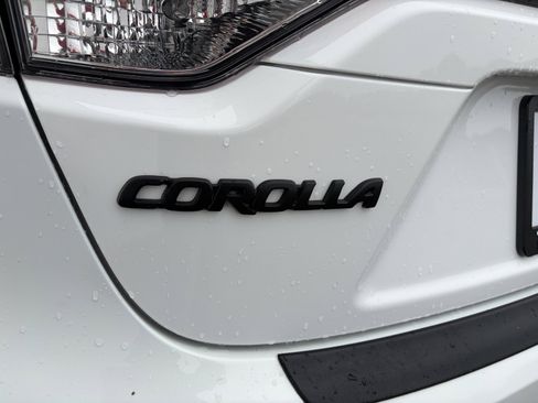 Used 2024 Toyota Corolla SE FWD image 32