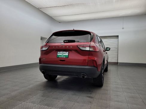 Used 2022 Ford Escape SE w/ SE Sport Appearance Package image 7