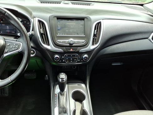 Used 2019 Chevrolet Equinox LT FWD image 14