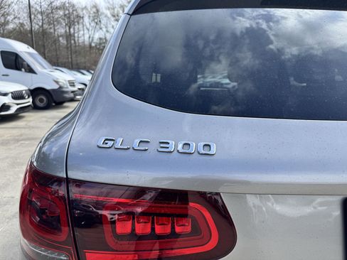 Used 2022 Mercedes-Benz GLC 300 image 21