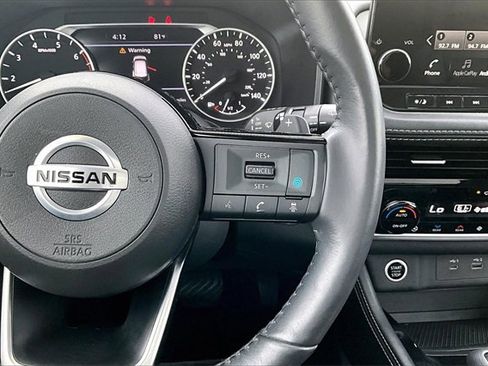 Used 2021 Nissan Rogue SL w/ Premium Package image 21