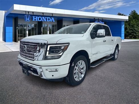 Used 2021 Nissan Titan SL w/ Moonroof Package image 1