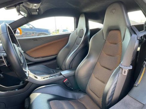 Used 2012 McLaren MP4-12C Coupe RWD image 4