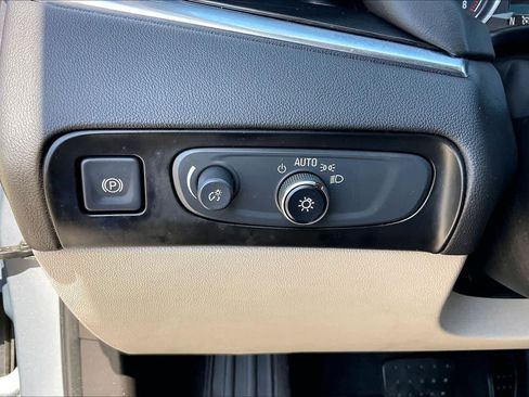 Used 2019 Buick Enclave Premium image 14