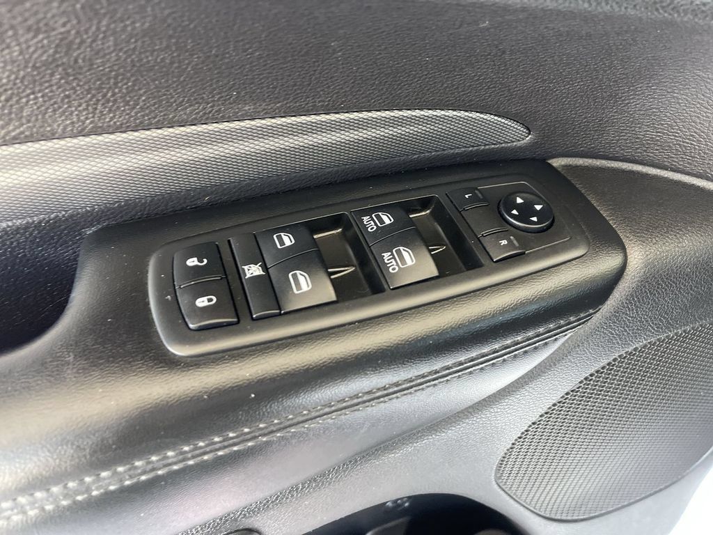Used 2019 Dodge Durango GT AWD/4WD image 22