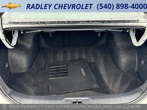 Used 2025 Nissan Altima 2.5 SV FWD image 14