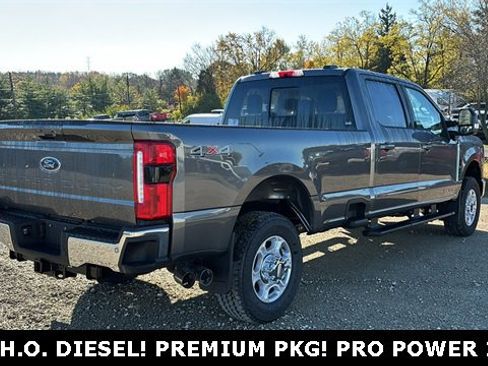 New 2026 Ford F250 XLT w/ XLT Premium Package image 31