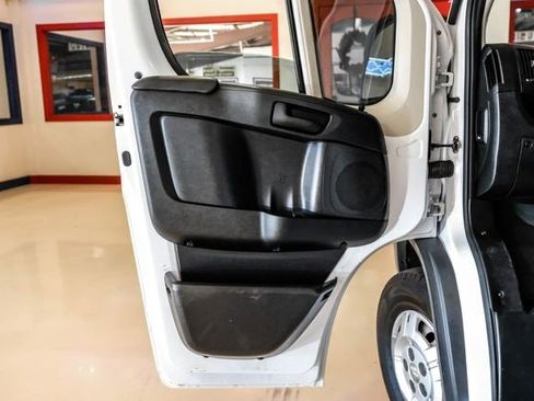 Used 2017 RAM ProMaster 1500 w/ Interior Convenience Group image 31
