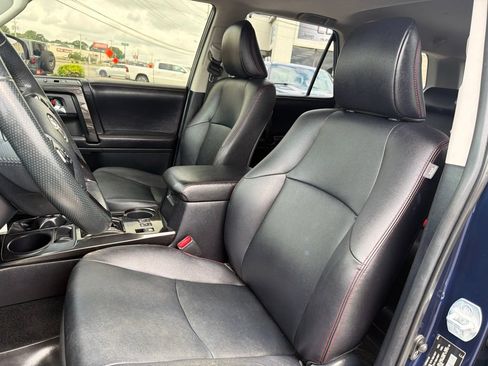 Used 2016 Toyota 4Runner Trail Premium AWD/4WD image 29