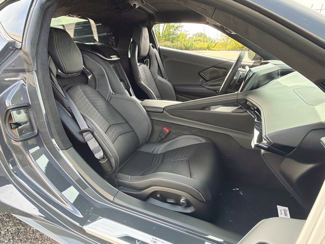 New 2027 Chevrolet Corvette Stingray Coupe w/ Z51 Performance Package RWD image 28