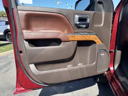 Used 2017 Chevrolet Silverado 1500 High Country AWD/4WD image 19