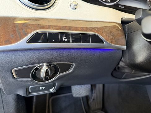 Used 2017 Mercedes-Benz S 550 Sedan image 18