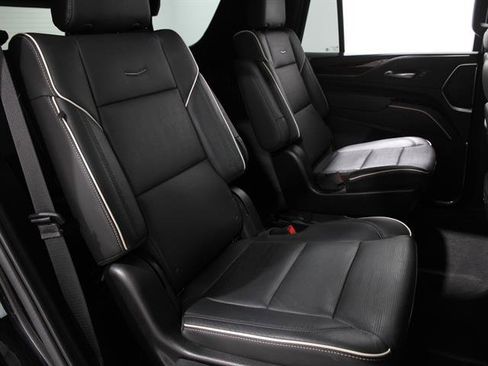 Certified 2023 Cadillac Escalade Premium Luxury image 19